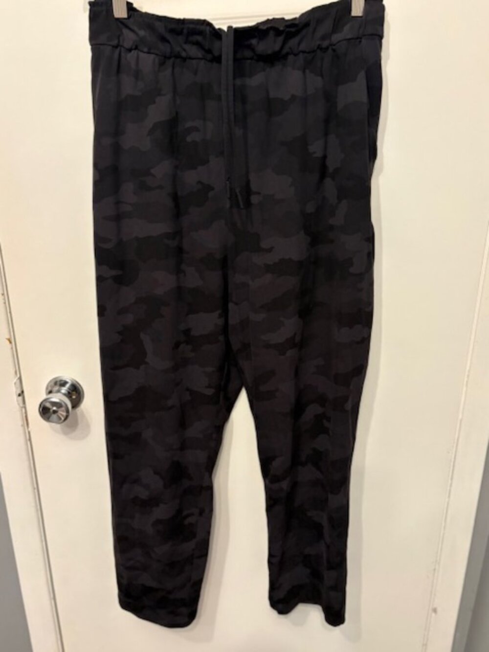 Lululemon 7/8 Straight Leg Pant